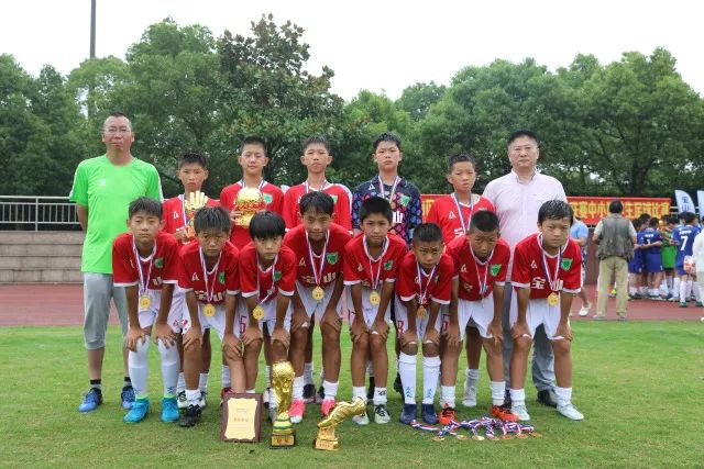 巴萨手握4球杀死晋级悬念 次回合或平局收场