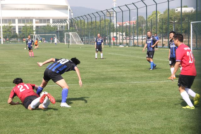 巴黎去年为K77开1100万年薪 那不勒斯只给500万